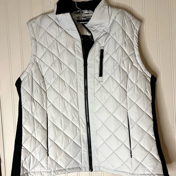 Andrew Marc Jackets & Blazers - Andrew Marc Women's XXL Puffer Vest Gray Black Full Zip Mock Neck Quilted